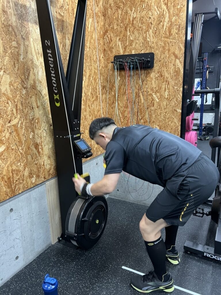 HYROX認定ジムのスキーエルゴ